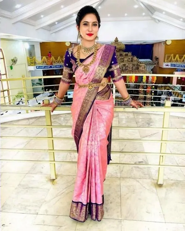 Pink_Embellished_Banarasi_Jacquard_Saree_(Pink)